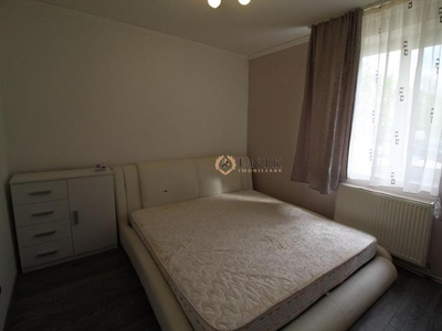 Vand apartament 4 camere in Hunedoara, Central-str. Munteniei, 75mp