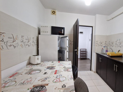 De inchiriat apartament, 3 camere, , mp , Centru Civic, Sf. Lazar - Amazon