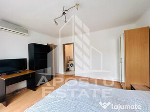 Apartament 2 camere cu loc de parcare si vedere in Piata ...