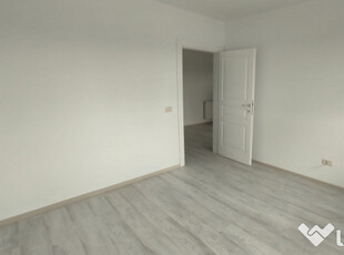 APARTAMENT 2 CAMERE, ETAJ INTERMEDIAR, BLOC NOU,