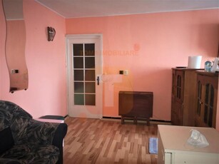 Apartament 2 camere, etajul 3, decomandat, Precista, Piatra Neamt