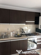 Apartament 2 camere in zona Pietii Muncii