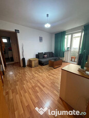 Apartament 2 cam stradal Luica bloc anvelopat Resita Stra...