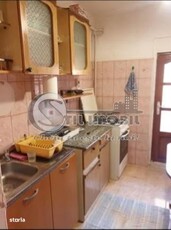 Apartament 3 camere 42 mp utili, decomandat,, zona Piata Doina