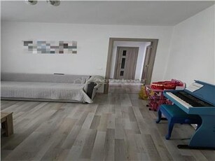 Apartament 3 cam semidecomandat Piata Veteranilor