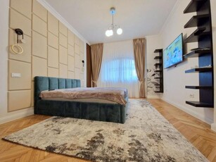 Apartament 3 camere Aviatorilor LUX + terasa spatioasa !