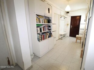 Apartament 3 camere Piata Muncii - Calarasi