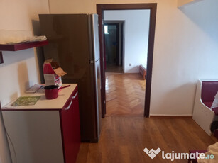 Apartament 3 Camere Precista 60mp lux etaj 3 centrala 2 bai termopan