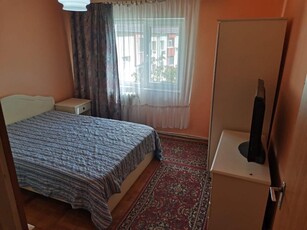 Apartament 3 camere, zona Crisan