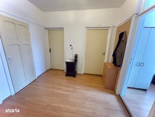 Apartament 2 camere + dressing , lux , 54 MP, zona Terra , parcare sub