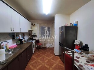 Apartament cu 3 camere | etaj intermediar | Zorilor