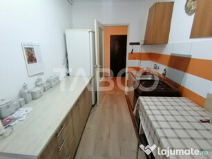 Apartament decomandat 48 mpu etaj 1 balcon pivnita Siretului