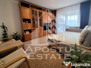 Apartament decomandat cu o camera, zona Complexului Stude...