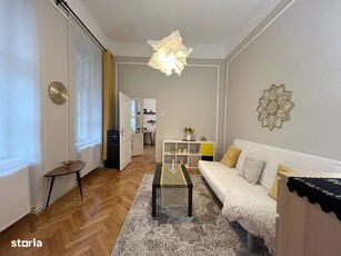 Vindem apartament in Navodari