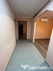 De vanzare apartament cu 3 camere, decomandat,