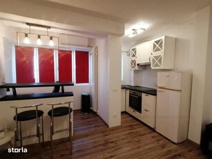 Apartament cu 4 camere de vânzare - strada Moldovei