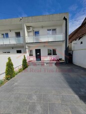 Oferim spre vanzare, Duplex cu 5 camere, Zona Lipovei, aproape de Mall