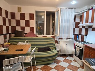 Apartament 2 camere Podul de Fier-1,3km de UMF,bl.2017, Cod:154610