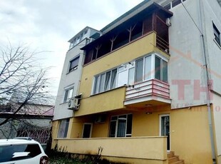 Vand apartament 3 camere ,mobilat si utilat modern,suprafata 114 mp