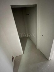 Vanzare un apartament 2 cam ,cu CF in zona Vivo