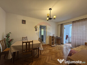 Apartament 3 camere de vanzare Zona Aleea Rotunda