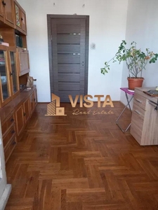 Apartament 3 camere, etaj intermediar, zona Astra, Brasov