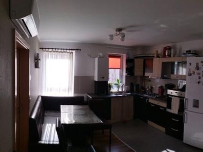 Apartament 3 camere, zona Coresi