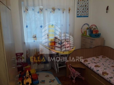 Apartament 4 camere Primaverii