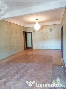 Apartament 4 camere zona Foisorul de Foc