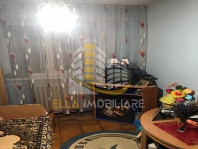 Apartament 4 camere zona Primaverii