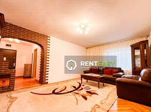 Apartament 3 camere situat in zona Garii - Arcu