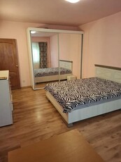 Apartament de 2 camere, 60 mp, decomandat, AC, zona Timpuri Noi