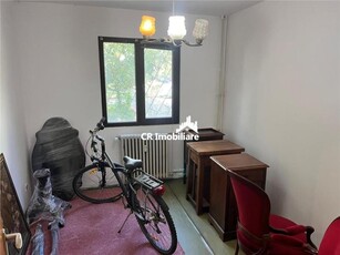 Apartament de 3 camere Titan Metrou