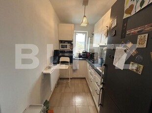 Apartament decomandat de doua camere, cu parcare, pe Valea Garbaului