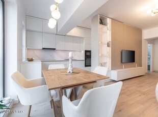 FIRST ESTATE,4 MIN METROU,3 CAMERE,90 MP,ETAJ 4,MOBILAT