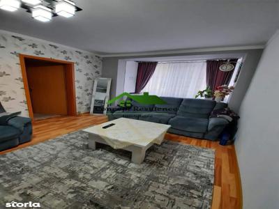 Apartament la etaj intermediar, cu parcare