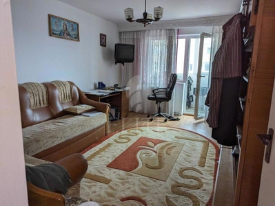 Apartament 3 camere in zona MEHEDINTI