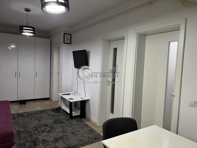 Apartament 3 camere, Palas, 600e