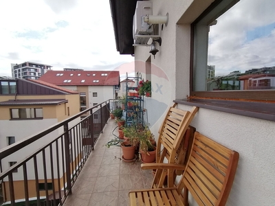 Apartament 3 camere vanzare in bloc de apartamente Cluj-Napoca, Buna Ziua