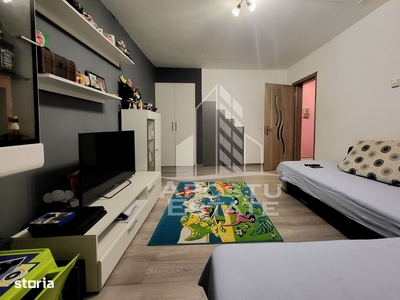 Apartament cu 3 camere, decomandat, cu scara interioara, zona Lipovei