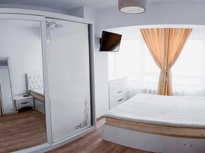 Apartament de inchiriat cu 2 camere- Newton Tatarasi