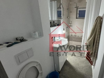 Apartament in curs de renovare. Centrala proprie noua.