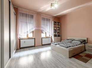 Apartament 3 camere - Central - mobilat & utilat - COMISI...