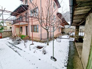 Casavila 6 camere vanzare in Piatra-Neamt, Central