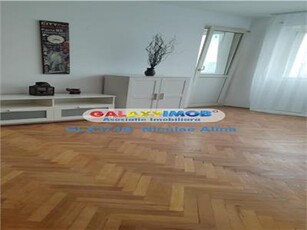 Vanzare apartament 2 cam. str. Brasov 5 minute metrou Dr. Taberei