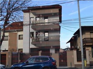 Vanzare apartament 3 camere Jiului Izbiceni Damaroaia