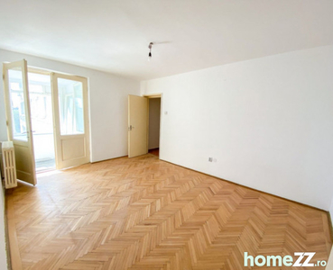 Apartament 3 camere cu vedere spre parcul Cismigiu