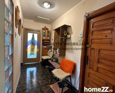 Apartament 3 camere ETAJ2 - PETRODAVA