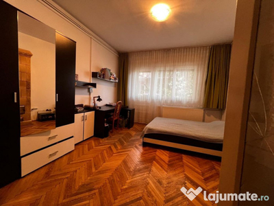 Apartament 3 camere în centrul Bucureștiului