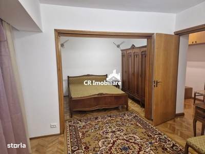 Apartament renovat cu 2 camere decomandate si garaj in Dumbrava Nord Z